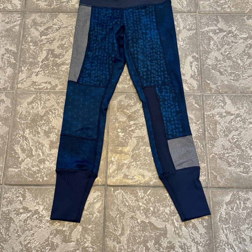 Lululemon Wunder Under Sashiko Jogger Pants Womens Size 4 Blue Camo Inseam 25” - Picture 3 of 10